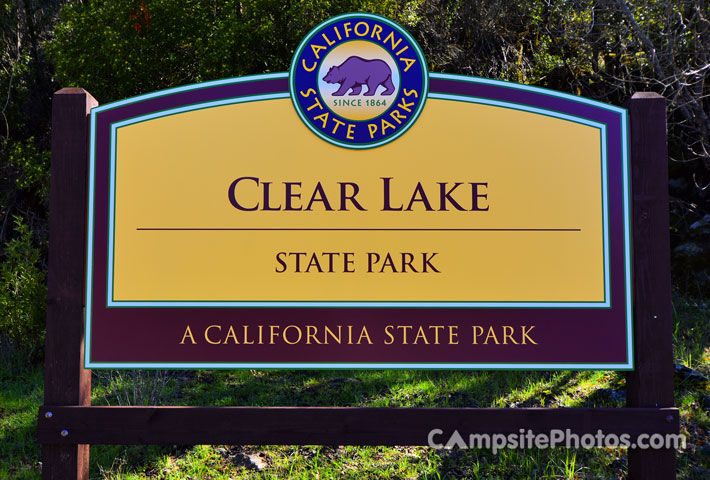 Clear Lake State Park Sign