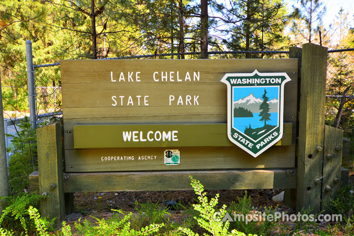 Lake Chelan State Park Sign