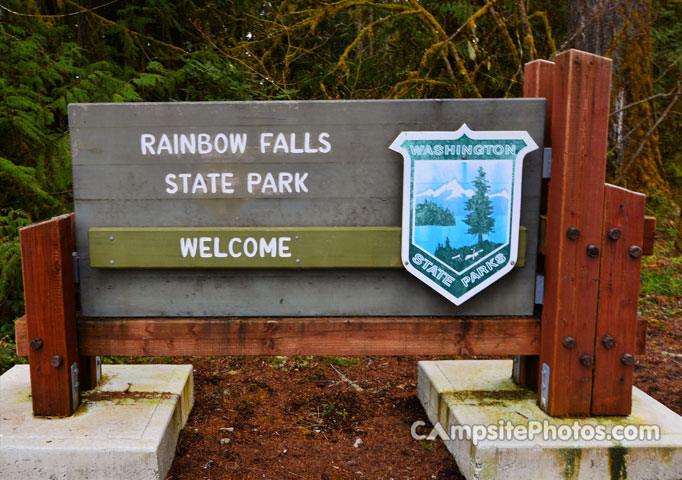 Rainbow Falls State Park Sign