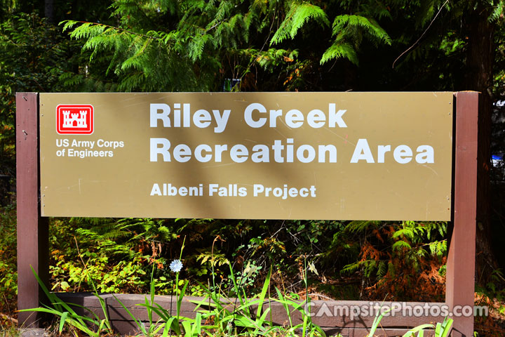 Riley Creek Sign