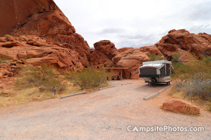 Valley of Fire Arch Rock 027