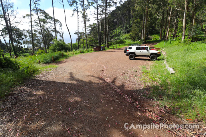 Kirby Cove Campground Parking Lot