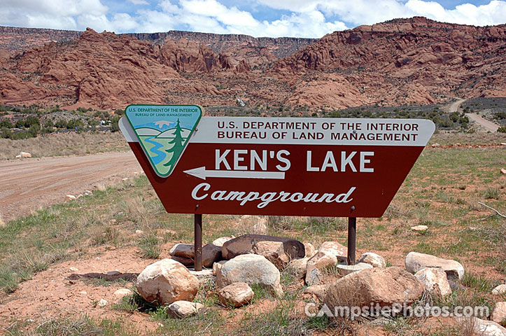 Kens Lake Sign