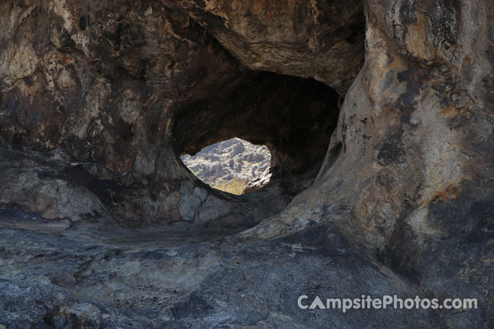 Sawtooth Canyon Hole-In-Rock
