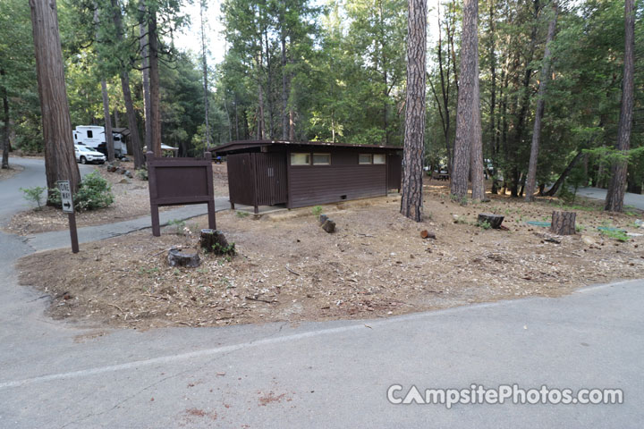 Schoolhouse Campground Flush Toilets