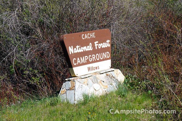 Willows Campground Sign