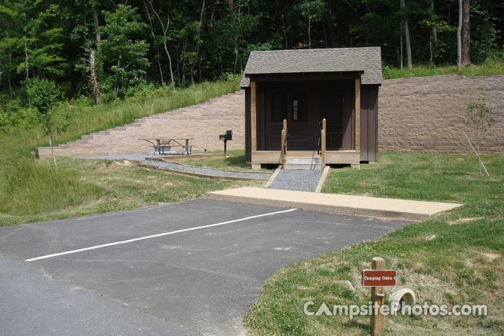 Shenandoah River SP Camp Cabin 004