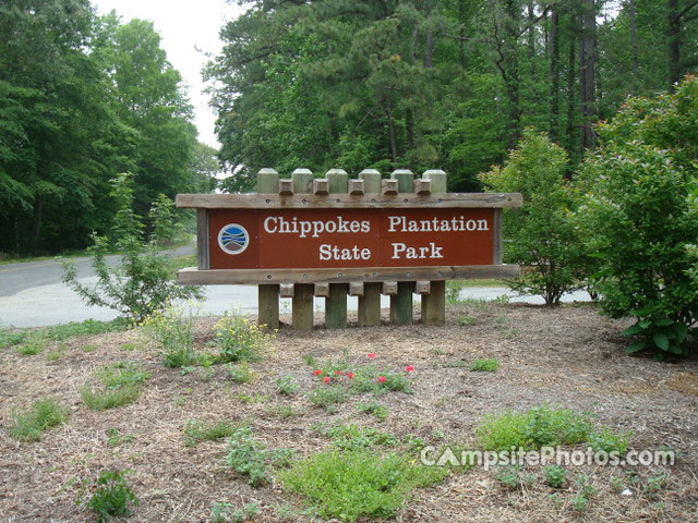Chippokes Entrance