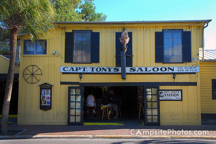 Capt Tonys Saloon