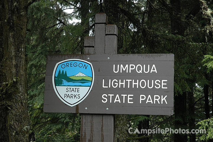 Umpqua Lighthouse State Park Sign