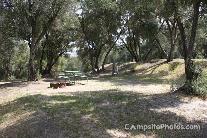 Lake Piru Olive Grove Campground 036