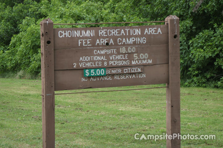 Choinumni Sign