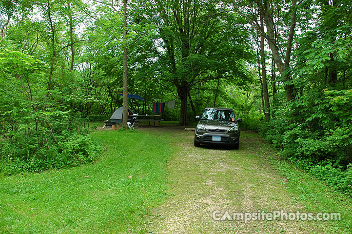 Forestville-Mystery Cave Main Campground 035