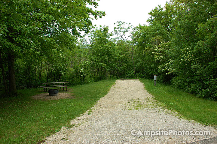 Forestville-Mystery Cave Main Campground 054