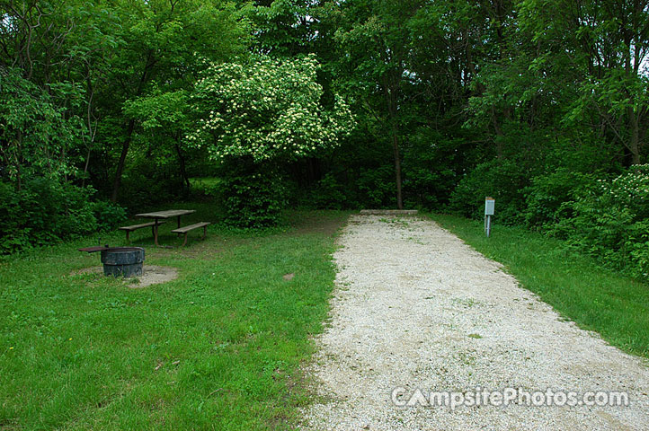 Forestville-Mystery Cave Main Campground 069
