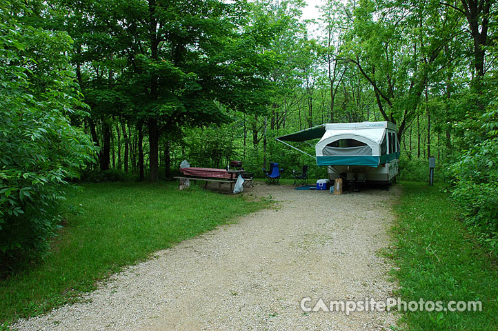 Forestville-Mystery Cave Main Campground 070
