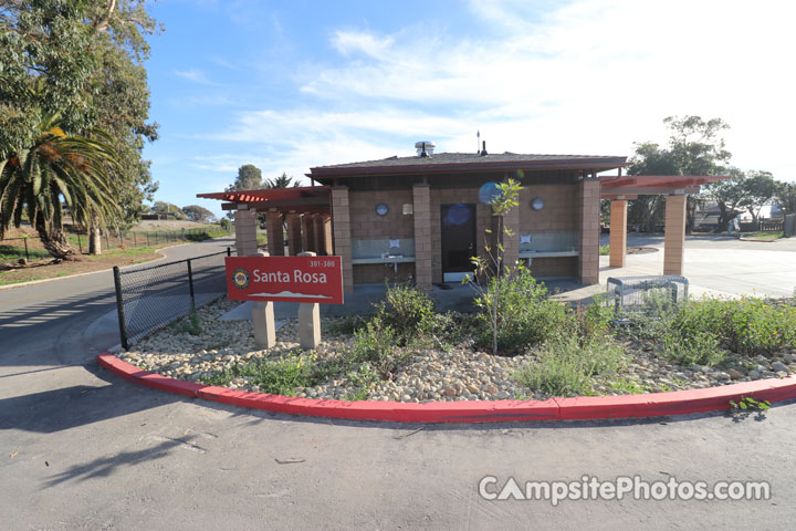 Carpinteria State Beach Santa Rosa Loop Restroom