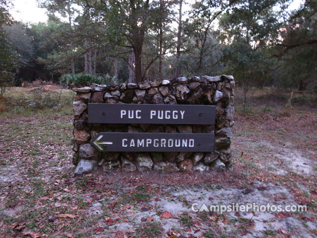 Puc Puggy Sign