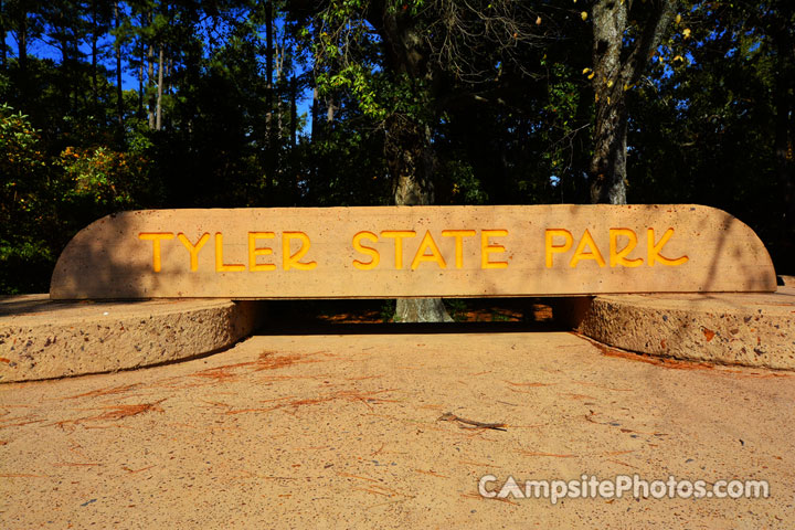 Tyler State Park Sign