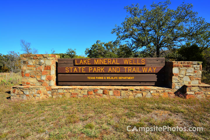 Lake Mineral Wells State Park Sign